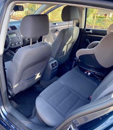 Volkswagen Golf cena 15500 przebieg: 279000, rok produkcji 2006 z Szczecin małe 121